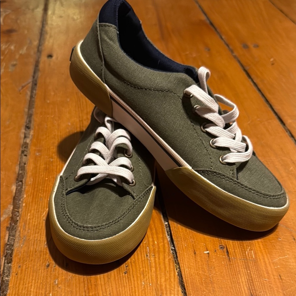 Sperry Harbor Tide washable Olive Green Canvas Sneakers with Tan Soles